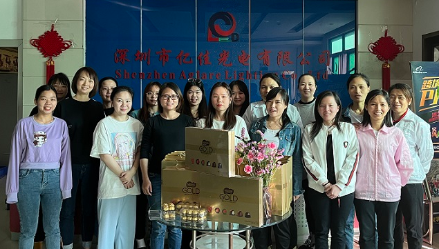 情暖三月！一飞冲天300倍祝所有女神节日快乐 